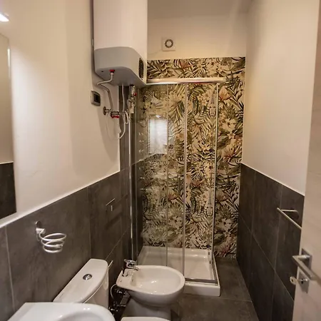 Domi 招待所 斯培西亚